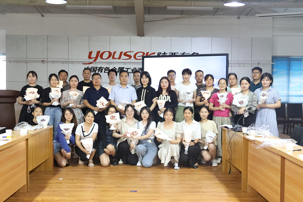  弘揚七夕傳統(tǒng)文化  巧手傳遞濃情愛意  ——公司第五、第六黨支部開展聯(lián)學(xué)聯(lián)建主題黨日活動